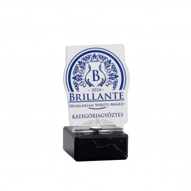 Standard Acryl-Trophäe mit schwarzer Marmorbasis, aufrecht (max. Größe 14x25 cm)