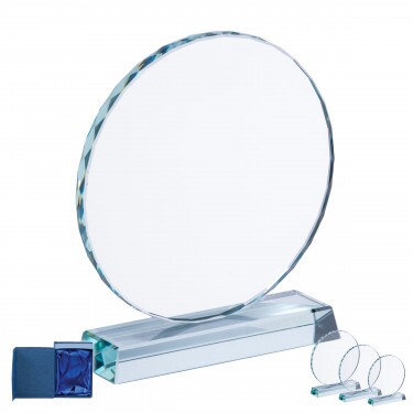 Lucinda gravierbarer Kristallpreis in Geschenkbox C