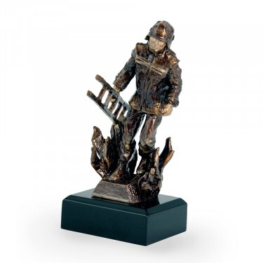 Feuerwehrmann (mit Leiter) Kunstharzskulptur