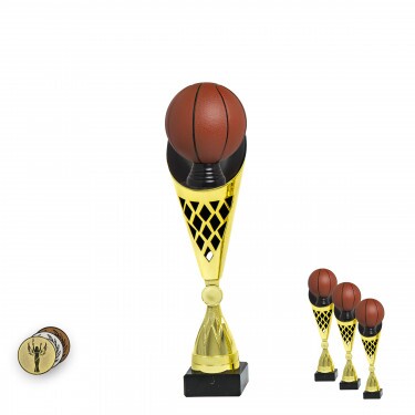 Bunter Basketball auf einer schwarz-goldenen Trophäe C
