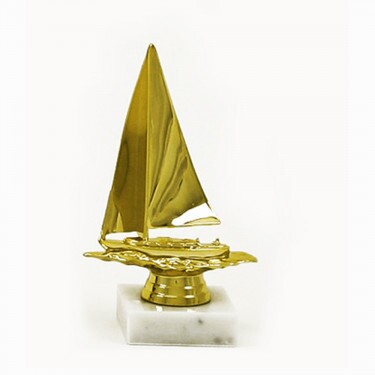 Segelboot Goldfigur mit Basis