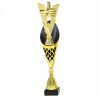 Like auf einer schwarz-goldenen Trophäe