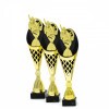 Go-Kart auf einer schwarz-goldenen Trophäe